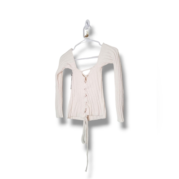 NWT Revolve Superdown Sherrie Lace Up Back Sweater in Ivory Sz S - Picture 11 of 12